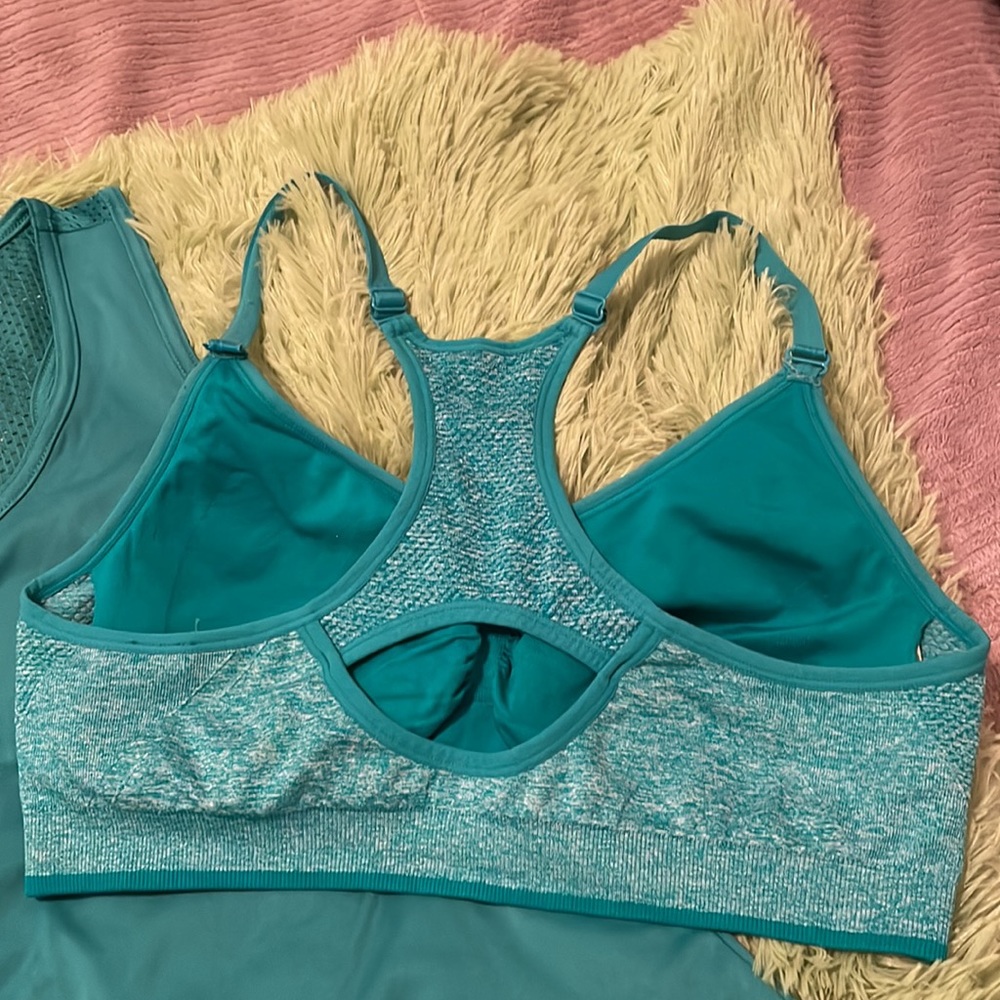 Sports bra and Tank Bundle - Picture 4 of 6